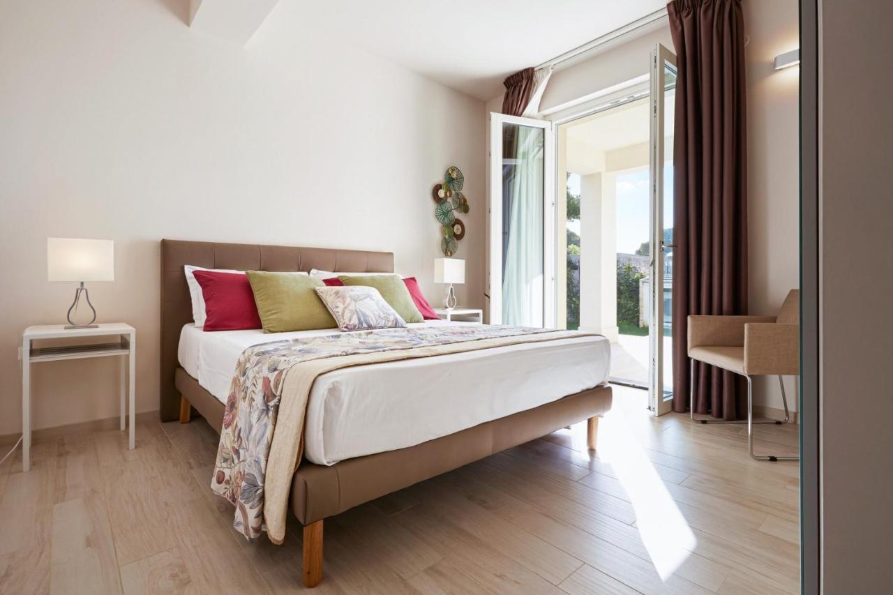 Villa Giame - Heated Pool, Beach At 350M Pozzallo Exterior photo