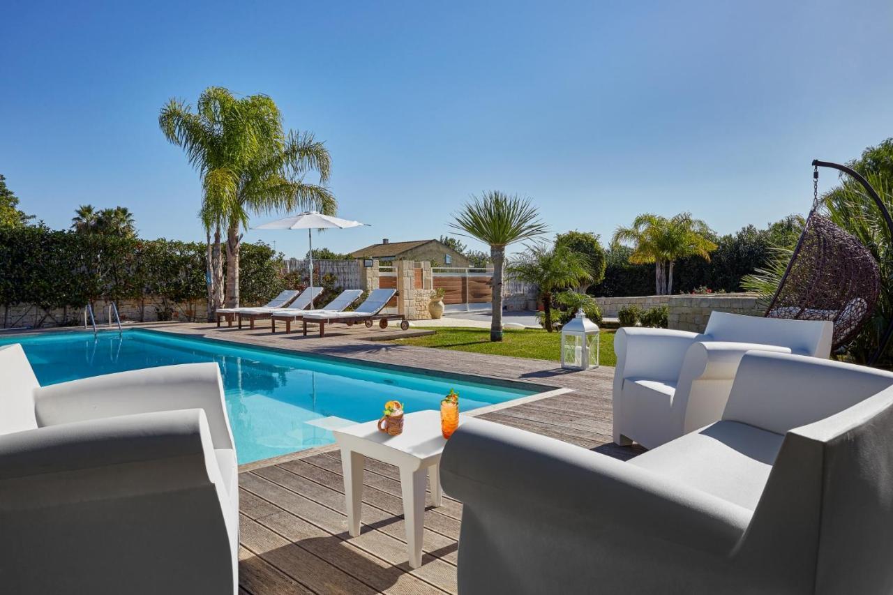 Villa Giame - Heated Pool, Beach At 350M Pozzallo Exterior photo
